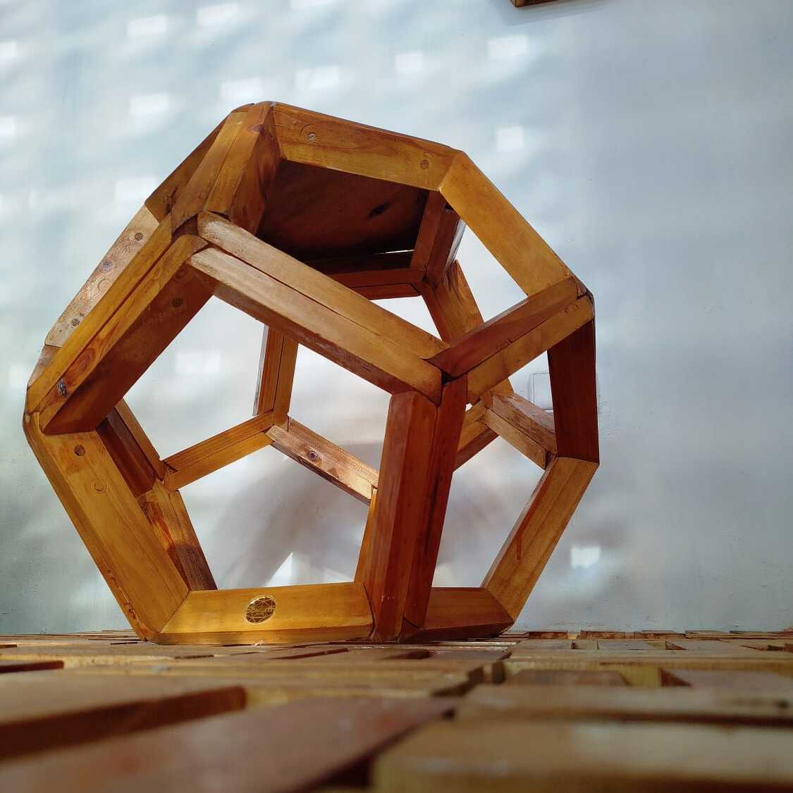 Domuratona de Domumm Studio, mueble artesanal en La Plata. Imagen 1 de 5.